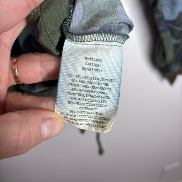 Anthropologie TINY Ivy Blouse Drawstring Bottom Green Size M EUC - Picture 10 of 12